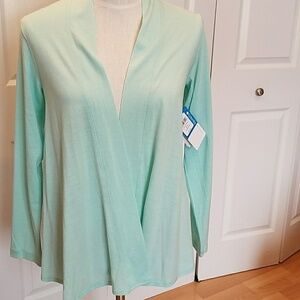 NWT Columbia Fourth Ave EXS Wrap